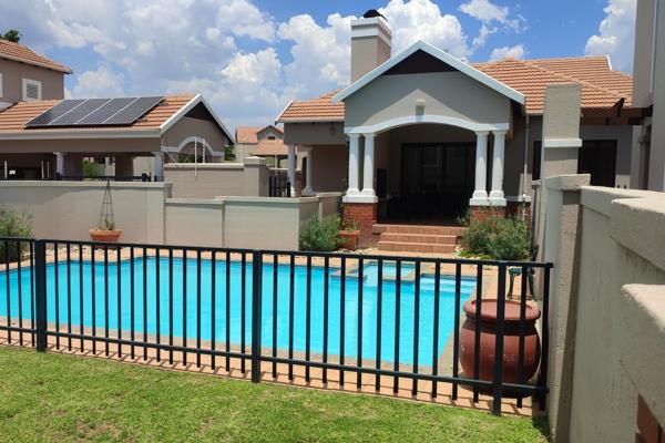 Welcome to Broadwoods, a secure and well maintained complex in Broadacres.

This ...