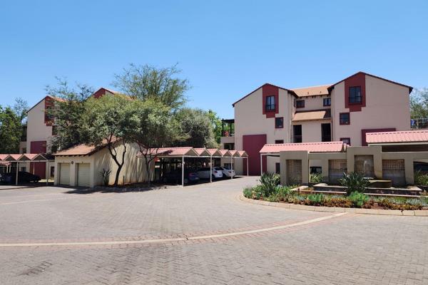 Stunning loft apartment in Pretoria East with beautiful views for young executive in upmarket suburb.

This is one of the larger ...