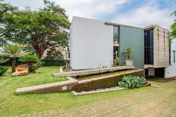 Fully Furnished, Ultra-Modern Home in to let in Waterkloof Ridge

Nestled in one of Waterkloof Ridge&#39;s most prestigious areas, this ...