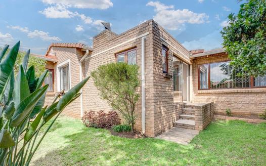 3 Bedroom House for sale in Radiokop