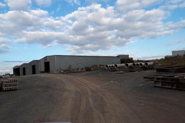 Site Extent: 2.7945ha
Buildings: 2400sqm
Zoned: General Industrial 2
Asking Price: R19m
Site is long (approx. 300m2) and relatively ...