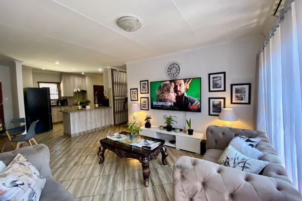 Discover your next home in upper part of Pretoria North! This modern and spacious townhouse is perfect for families or professionals ...