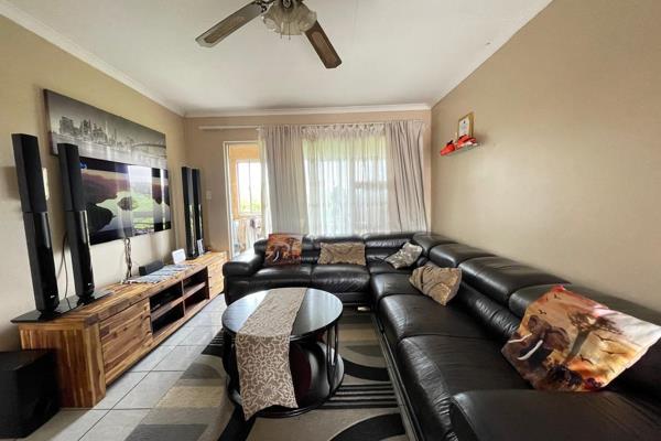 rime Property Umhlanga presents this immaculate and stunning two bedrooms, one bathroom apartment in Caversham Glen, Pinetown.

This ...