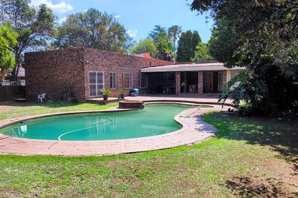 Spanish Style Villa with HUGE Granny Flat all set in Lush Surroundings!

Welcome to your dream home! This massive facebrick property ...