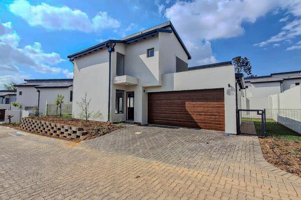 Brand New Home To Let In The Most Well Secured Lifestyle Estate in Jackal Creek Estate

This is a a three bedroom and 2.5 bathroom home ...