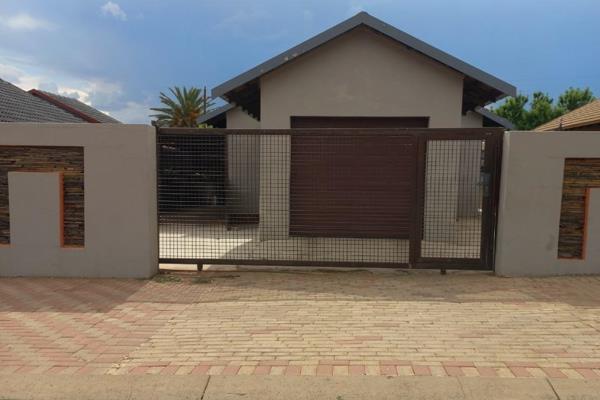 Discover this charming three-bedroom home in the heart of
Vosloorus Ext 2, offering a perfect combination of modern finishes ...