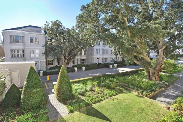 Monorgan Mews at its very best.

This expansive duplex offers a chic modernity, tangible ...