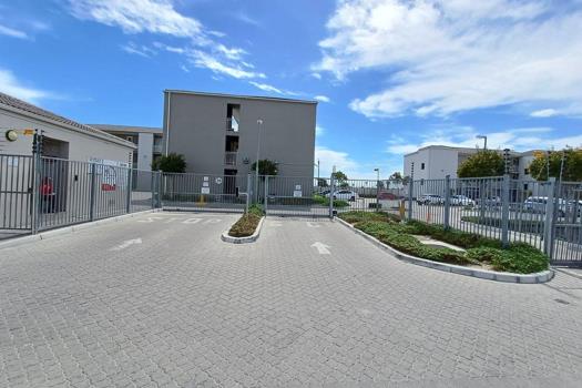 2 Bedroom Apartment / Flat for sale in Eersterivier South