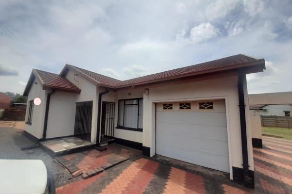 This Neat Home Offers:

* Neatly Tiled throughout,

* 3 Bedrooms with BIC,

* 2 Bathrooms,

* Lounge, Dining 

* Wooden Kitchen,

* ...