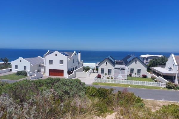 A truly spectacular piece of property in &#39;The&#39; suburb of Groot Brak. With very few vacant sea view stands left this is a rare ...