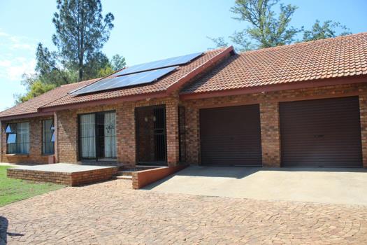 3 Bedroom House for sale in Riversdale