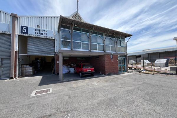 Warehouse in very secure park in Manhattan road, Airport Industrial becoming available 1 January 2025. The park is access controlled ...