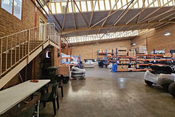 Warehouse spanning approximately 663sqm, is available to let in Meadowdale. The facility ...