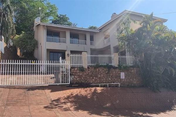 Massive 5 Bedroom 4 Bathroom with Sparkling pool To Let in Sinoville
This property boasts 5 bedrooms, making it perfect for a large ...