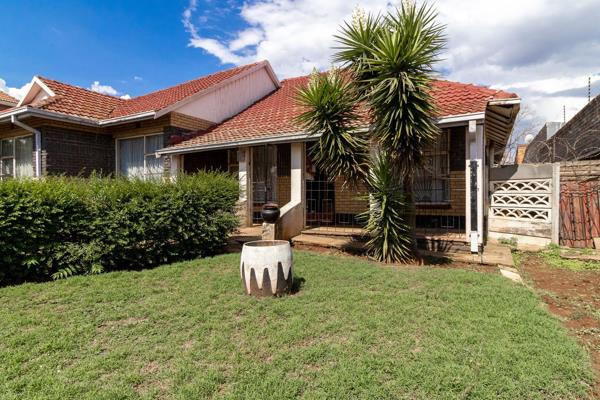 This spacious 3-bedroom, 2-bathroom family home offers a comfortable and versatile ...