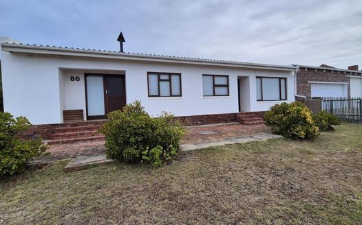 5 Bedroom House for sale in Witsand