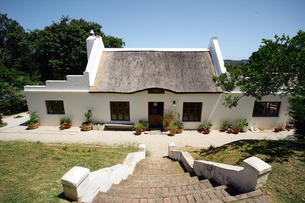 ONLY AVAILABLE 13 DEC - 28 DEC 2026 | Minimum 10 Days | Sleeps 6 People

A Bohemian ...