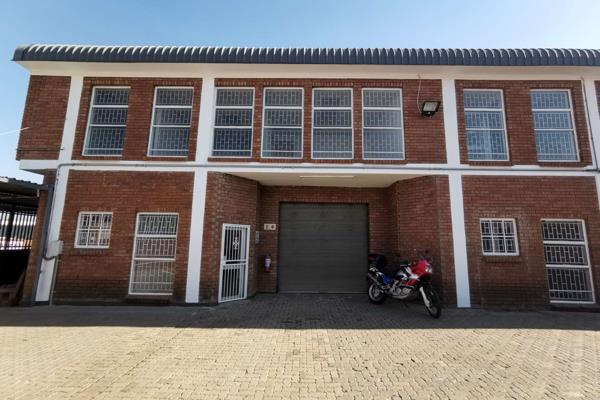 380m&#178; Light Industrial Warehouse To Let | Silvertondale, Pretoria East

Located on ...