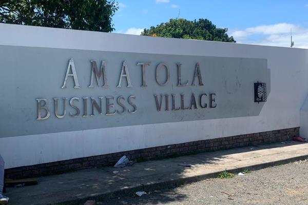 Sizwe Mlungwana properties is happy to introduce this property in Amatola Village .
Consists of 8 offices ,boardroom ,kitchen , 2 ...