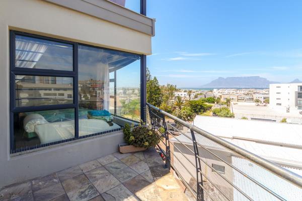 Beautiful opportunity for a home in the sky! This stunning duplex penthouse has so much to offer. With unobstructed views of Table ...