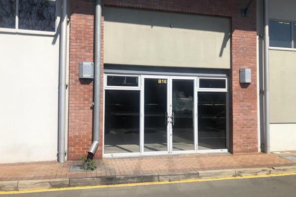 664sqm Warehouse to Rent in Honeydew, Roodepoort

This is a prime commercial space ...