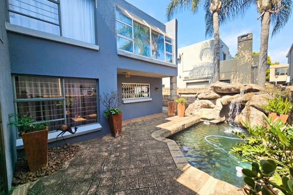 This magnificent, lock-up and GO property is located in the popular boomed-off Eldoraigne x3, offering a blend of contemporary style ...