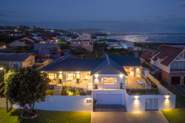 Your coastal oasis awaits. Located in Port Alfred&#39;s West Beach area, this ...