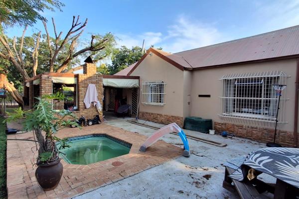 DREAM HOUSE ALERT IN DOORNPOORT

Step into this stunning 3-bedroom family house ...