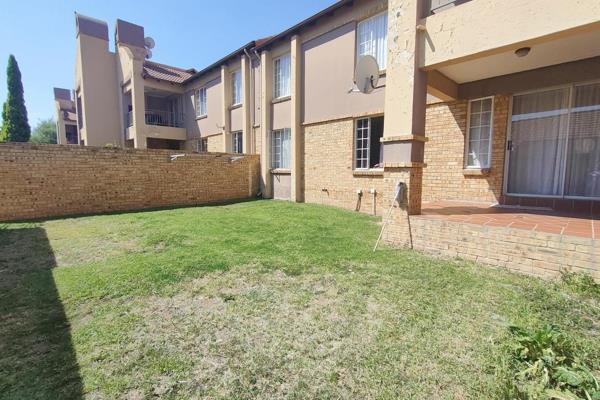 One time offer for this beautiful 3 bedroom, 2 bathroom, ground floor apartment, with ...