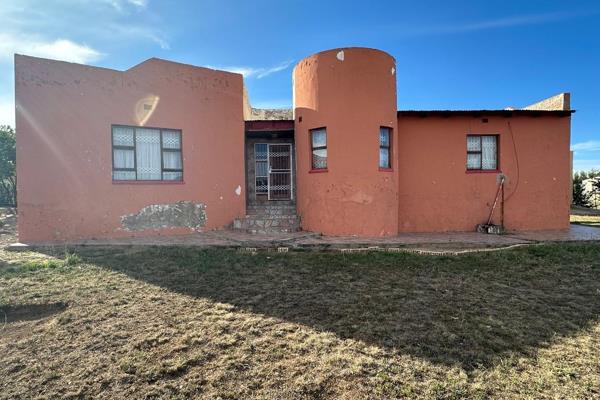 Discover this delightful 3-bedroom home, perfectly situated in Molteno, offering a blend ...