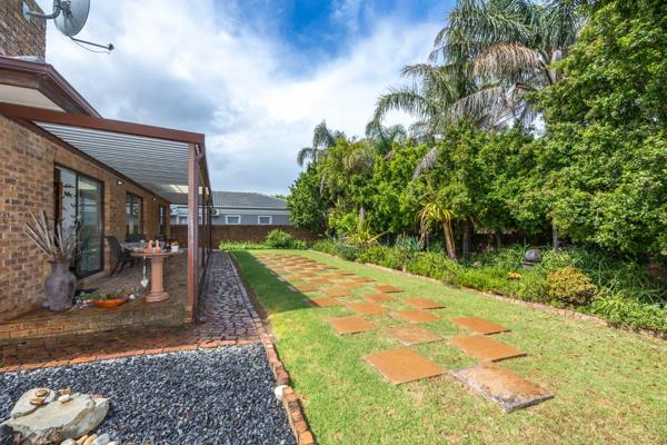 This low-maintenance 3-bedroom, 2-bathroom home is situated in the prestigious and secure Kleinbron Estate, offering the ultimate in ...