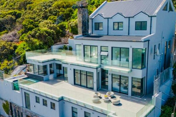 Exquisite Oceanfront Living in Kalk Bay

Embrace a lifestyle defined by elegance, nature, and expansive views across False Bay. This ...