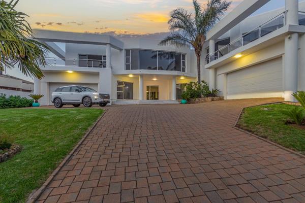 Owner asking R 8 499 000
Negotiating best offers above R 5 999 000

VIEWING BY ...