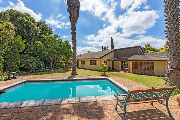 Exclusive sole mandate 

renovators dream!! 

This home is situated in the Northern Suburbs, Durbanville and for sale in ...