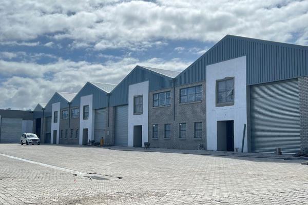 Located in Firgrove Industrial Estate
Prime warehouse
Great location

Ideal for storage or mini factory
108 m2
3 phase power
60 ...