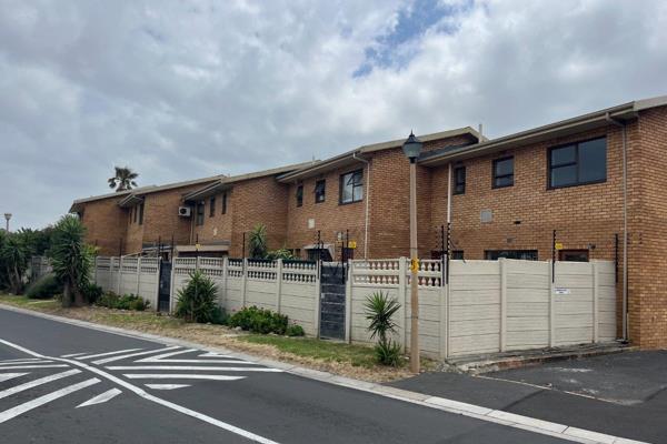 Another joint mandate!!!!

Nestled in the picturesque coastal town of Gordon&#39;s Bay, this beautiful appointed 3 bedroom duplex offers the perfect blend of comfort, style and scenic views.

3 Spacious bedrooms with ample BIC space. The main bedroom consists of an on ...