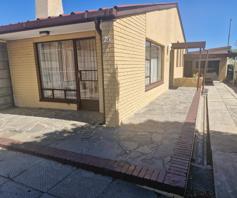 House for sale in Parow North