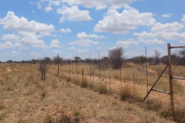 an excellent cattle farm in the heart of the Bray district. 3 Sides are game fenced. Only 4.8 km remain to be game fenced. 
Single ...