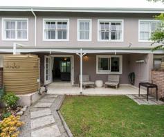 House for sale in Kingswood