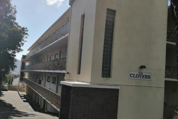 We are delighted to present a generously sized, unfurnished two bedroom apartment in the residential building, The Clovers. This ...