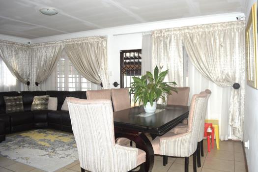 3 Bedroom House for sale in Hesteapark