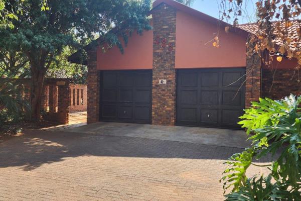 SHOW B PROPERTIES is proud to bring you this wonderful offer...


This spacious property in Eldoraigne, Centurion, offers a perfect ...