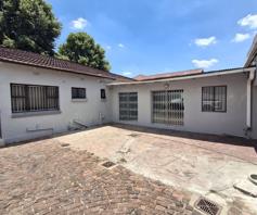 House for sale in Bezuidenhout Valley