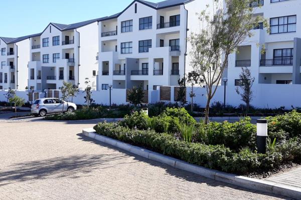 1 Bedroom in the popular and sought after De Zicht lifestyle estate.
Calling all ...