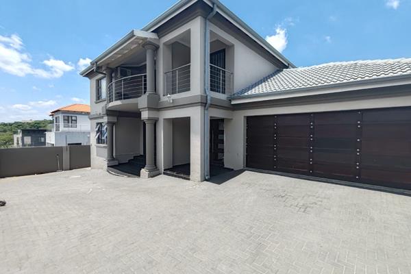 5 Bedroom House for sale in Drumrock
R2 500 000

Double-storey large family home with a 2 bedroom flat for sale in an upmarket estate ...