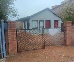 House for sale in Soshanguve HH