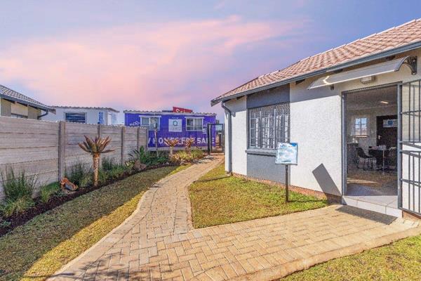 This Pristine, Energy-efficient 2 bedroom, Tusan home&#160; is definitely the perfect setting in the high-end&#160; Soweto -that’s ...