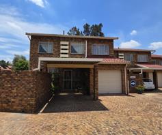 Townhouse for sale in Brackenhurst