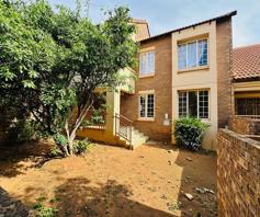 Townhouse for sale in Mooikloof Ridge