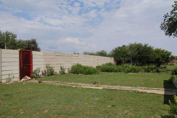 Property includes a dilapidated house structure surrounded by 2.2-hectare land in Roods Gardens Agricultural Holdings, offers an ...